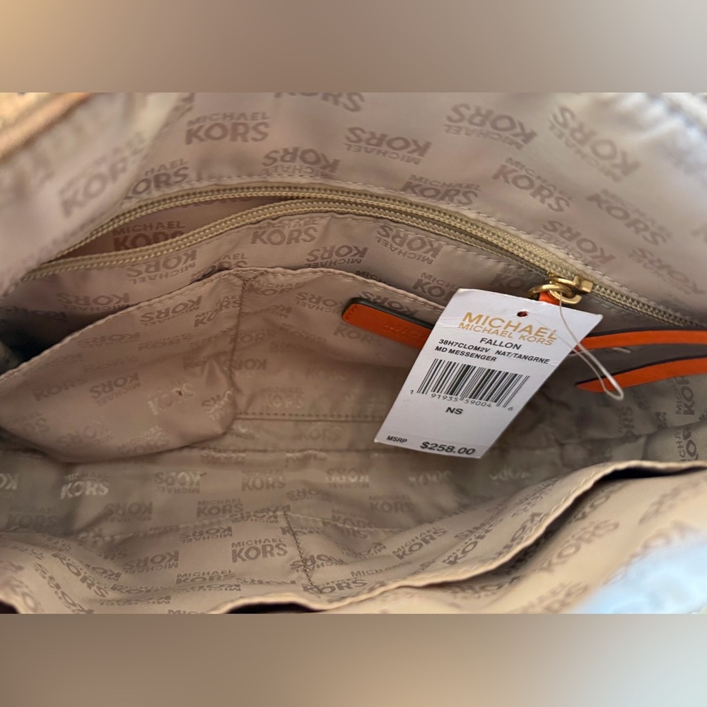 Michael Kors Beige and Orange Shoulder Bag - Picture 3 of 12